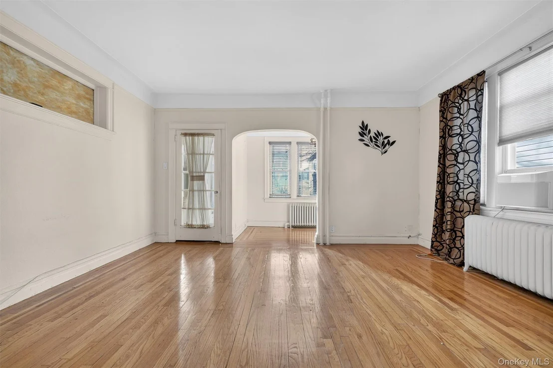 Photo of 1850 Hone Avenue