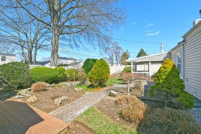 Photo of 65 Meadow Lane