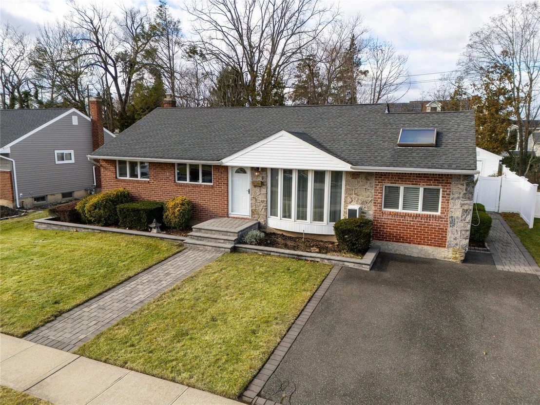 Photo of 64 Stephen Drive