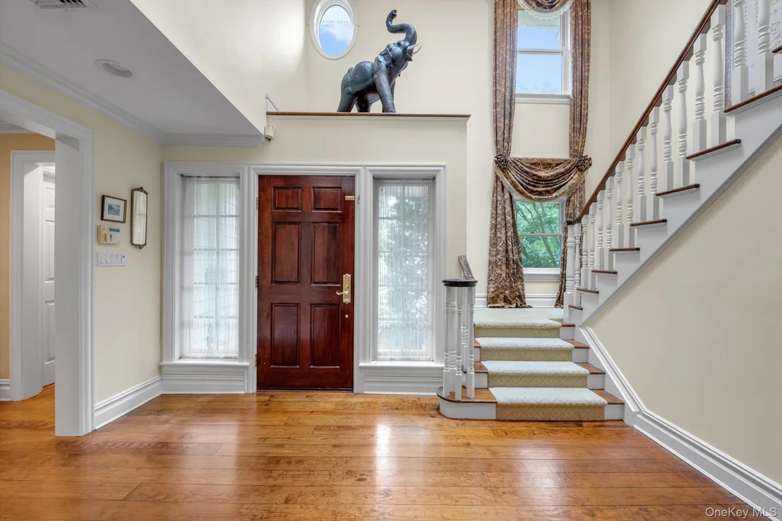 Photo of 8 Briarfield Drive