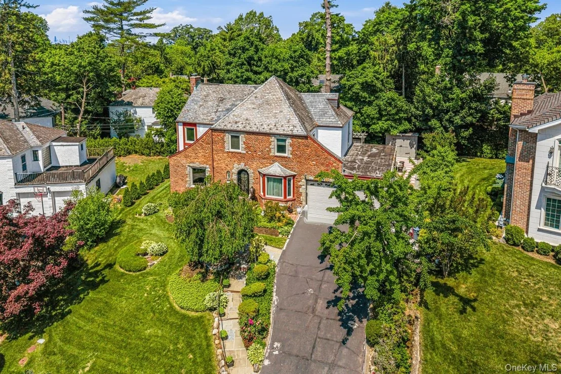Photo of 36 Strathmore Road