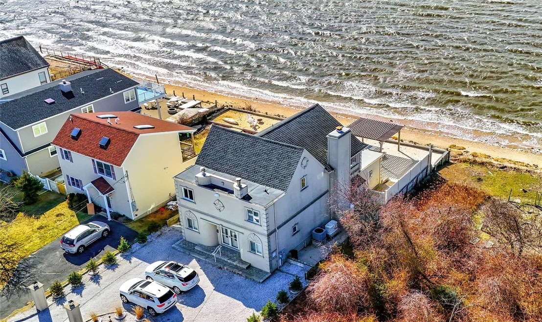 Photo of 48 Grandview Drive