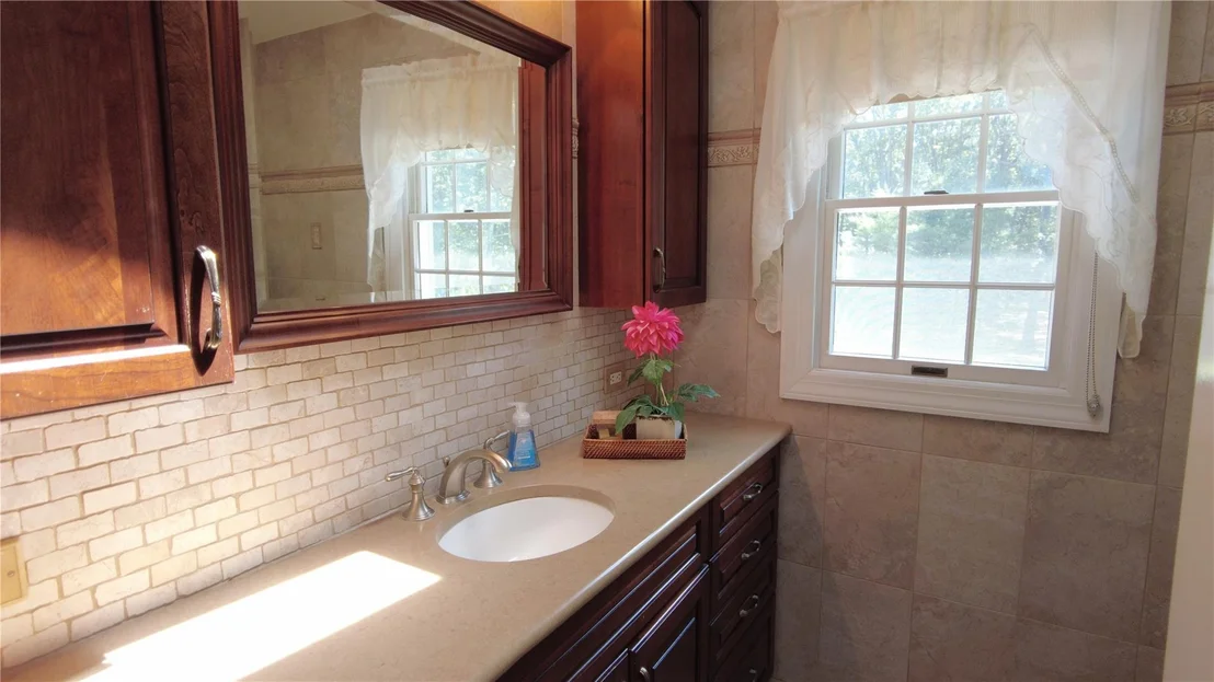Photo of 9 Deerfield Drive