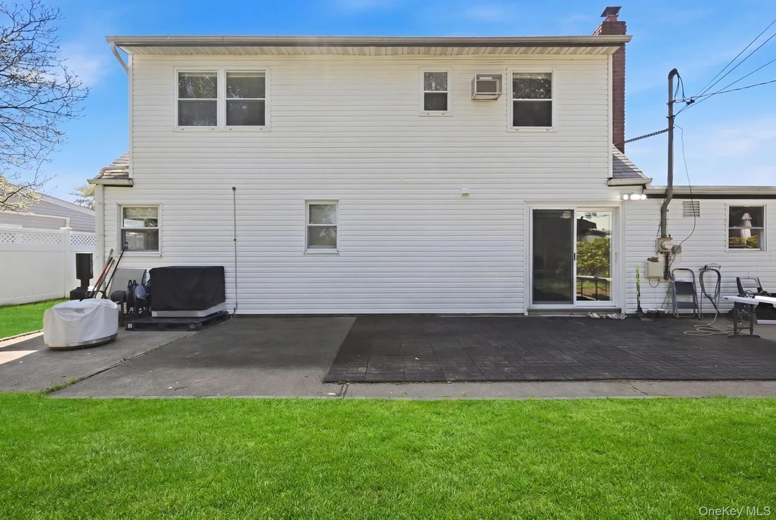 Photo of 440 Cole Place