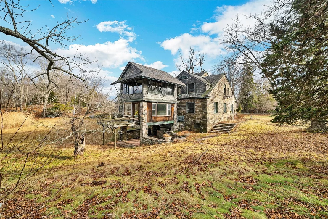 Photo of 1340 Kitchawan Road
