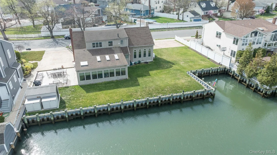 Photo of 3414 Riverside Drive
