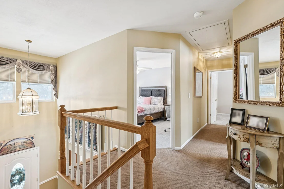 Photo of 2 Robert Crescent