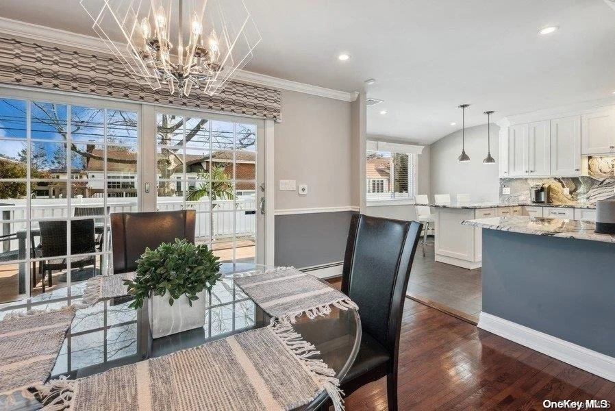 Photo of 28 S Oaks Boulevard