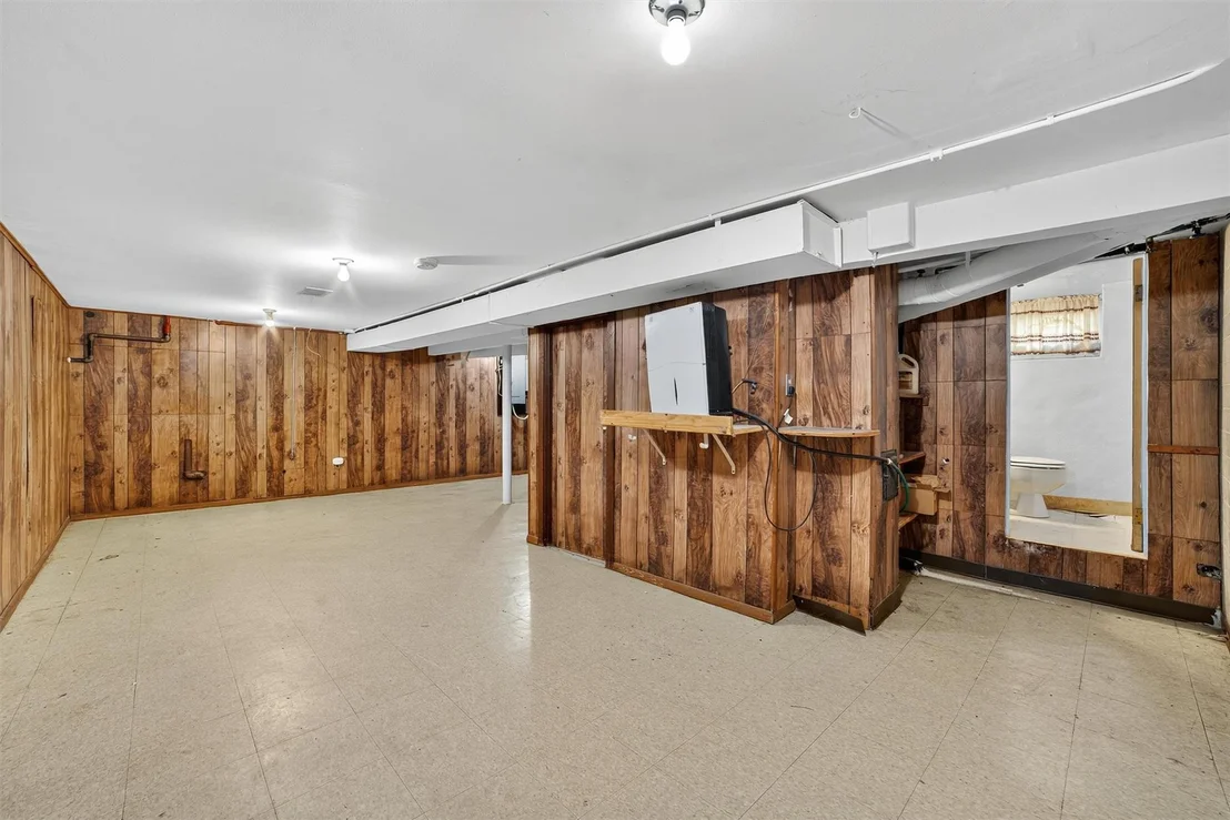 Photo of 31 Maple Avenue