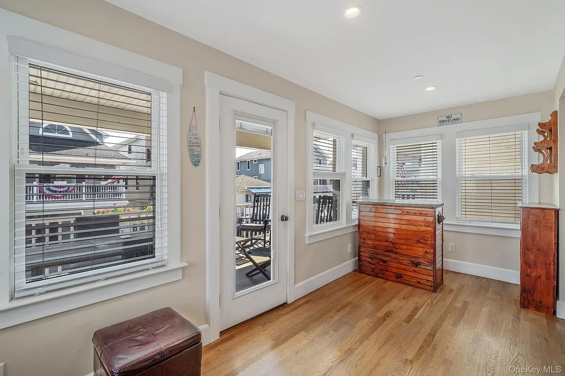 Photo of 85 Delaware Avenue
