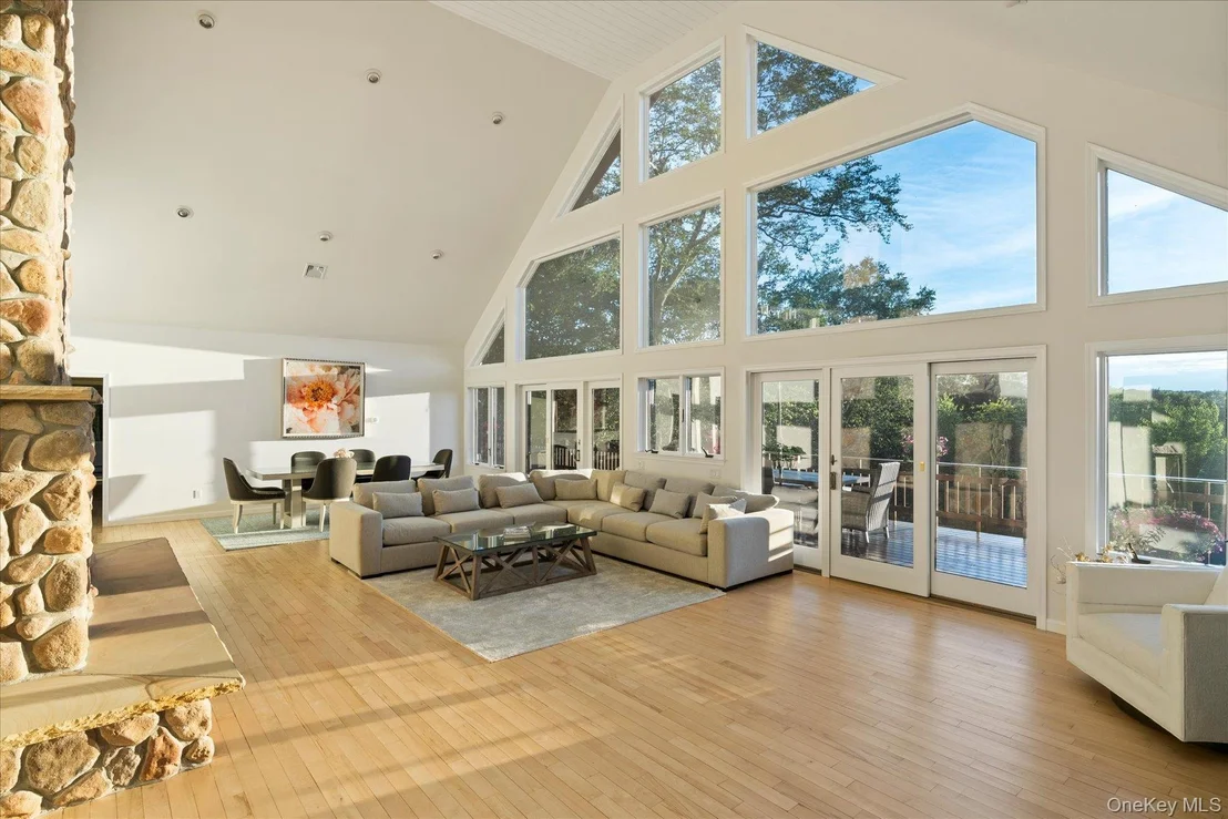 Photo of 10 Silver Beech Lane