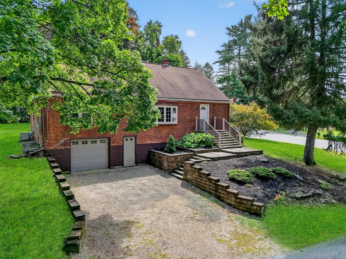 Photo of 2 Treadwell Circle