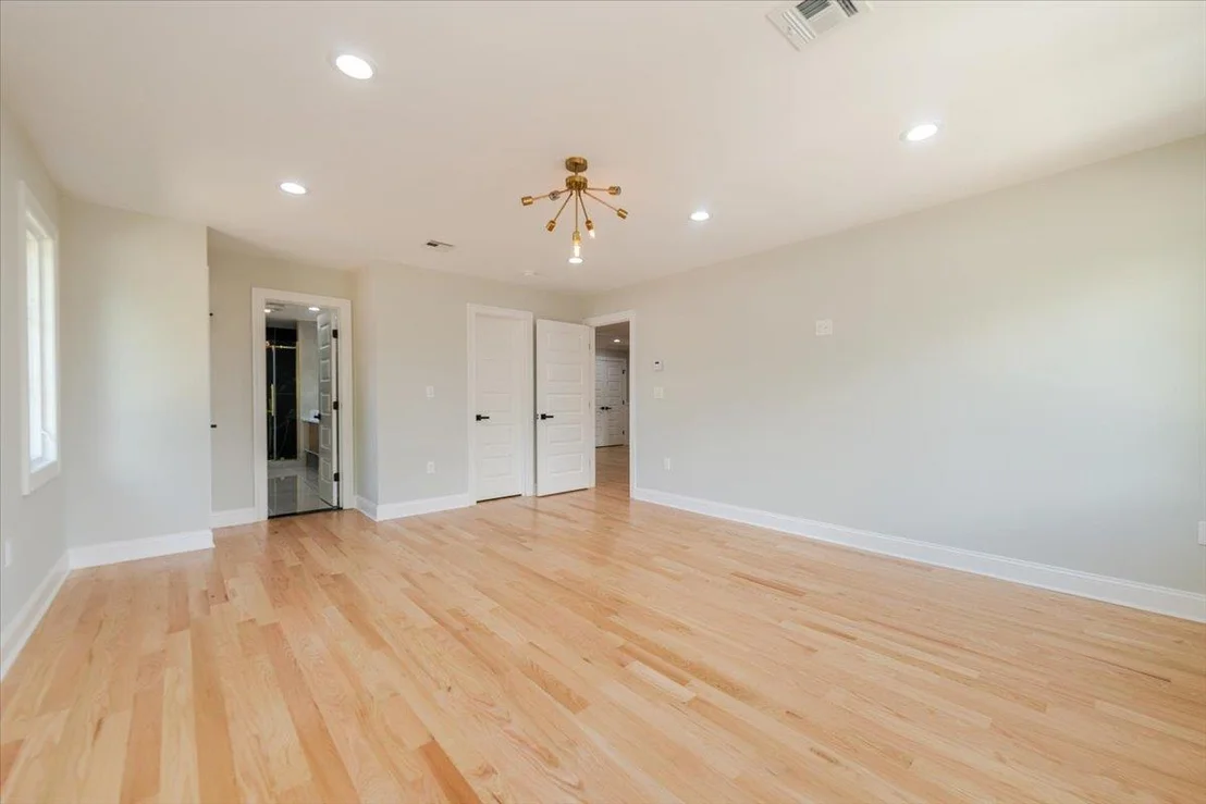 Photo of 1489 Howell Road