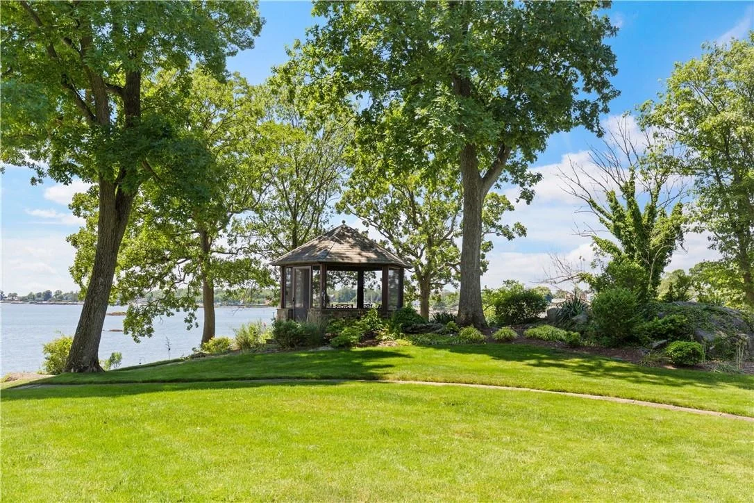 Photo of 6 Shore Road