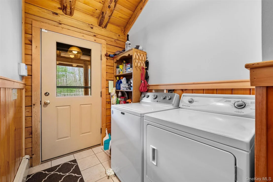 Photo of 563 Peenpack Trail