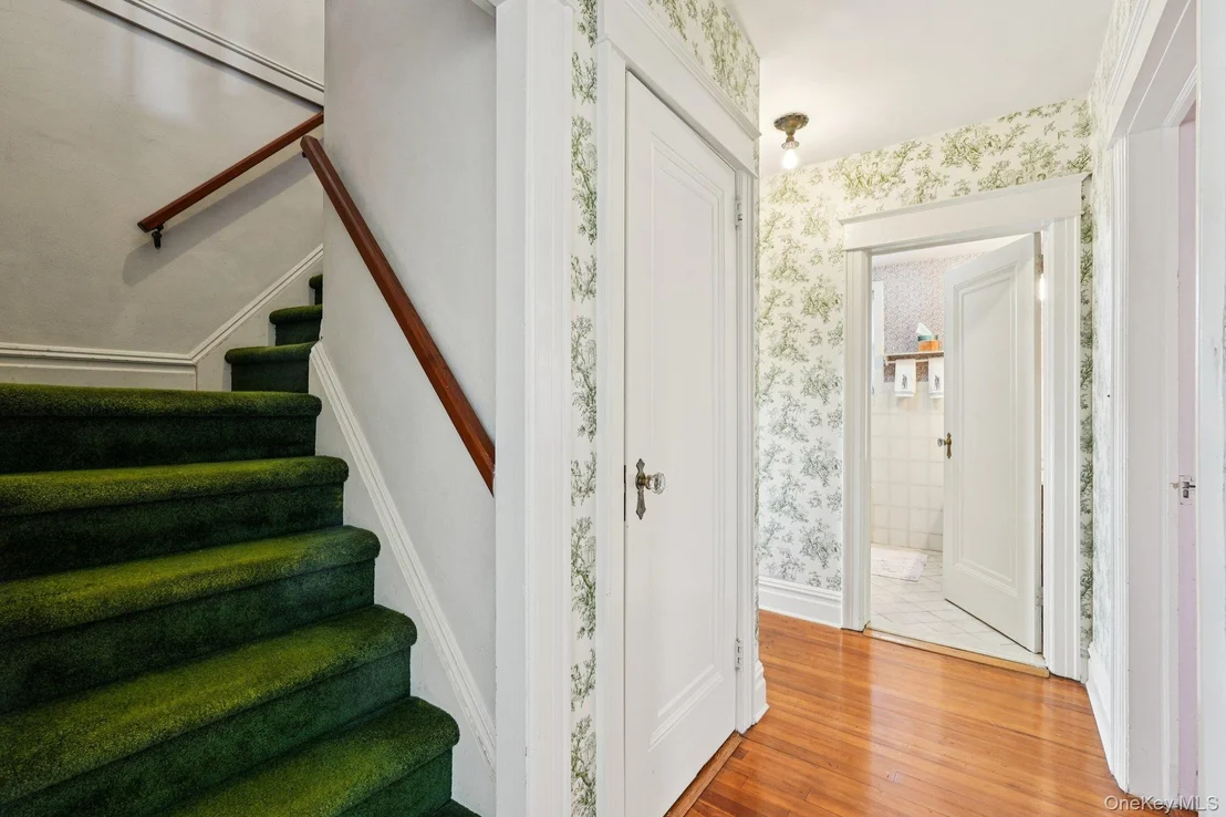 Photo of 18 Chippewa Road