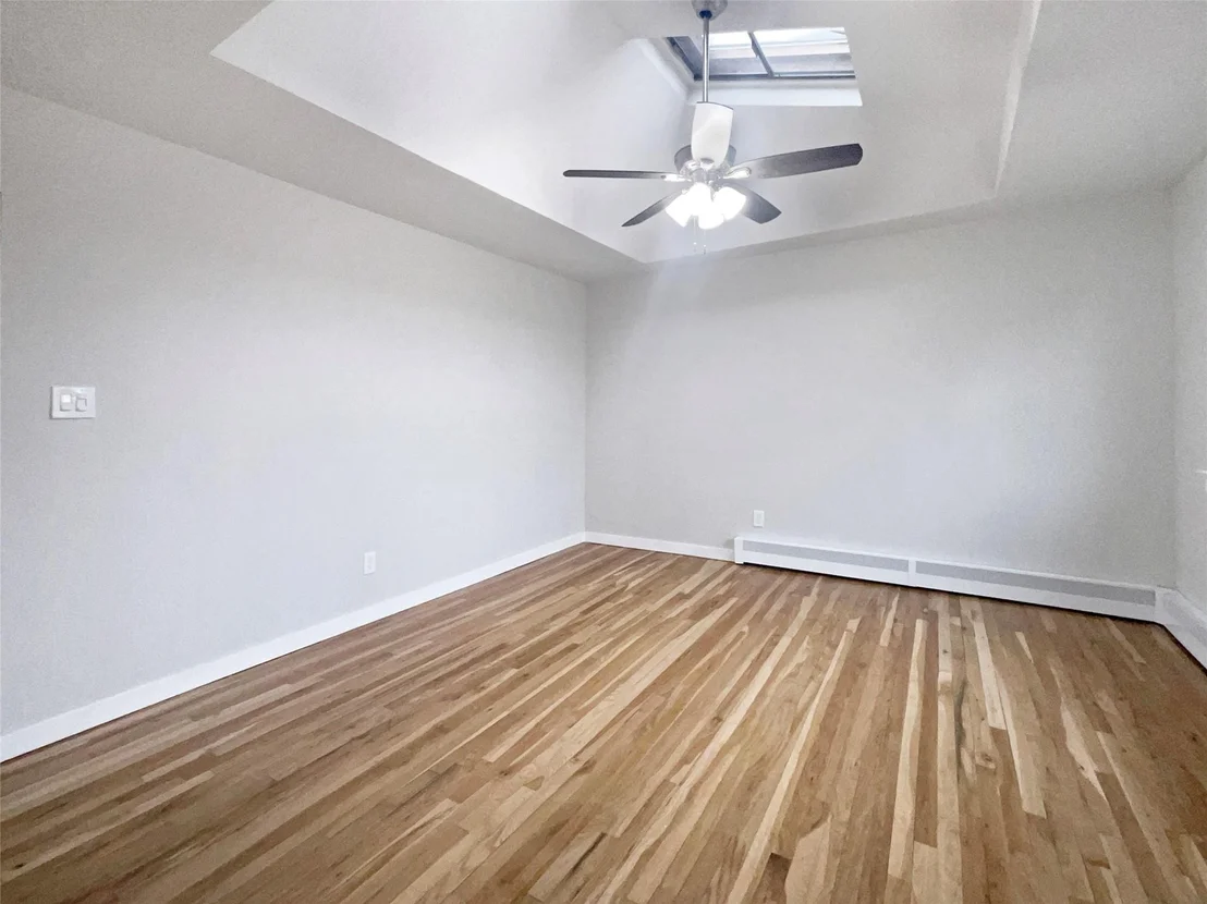 Photo of 23 Halliday