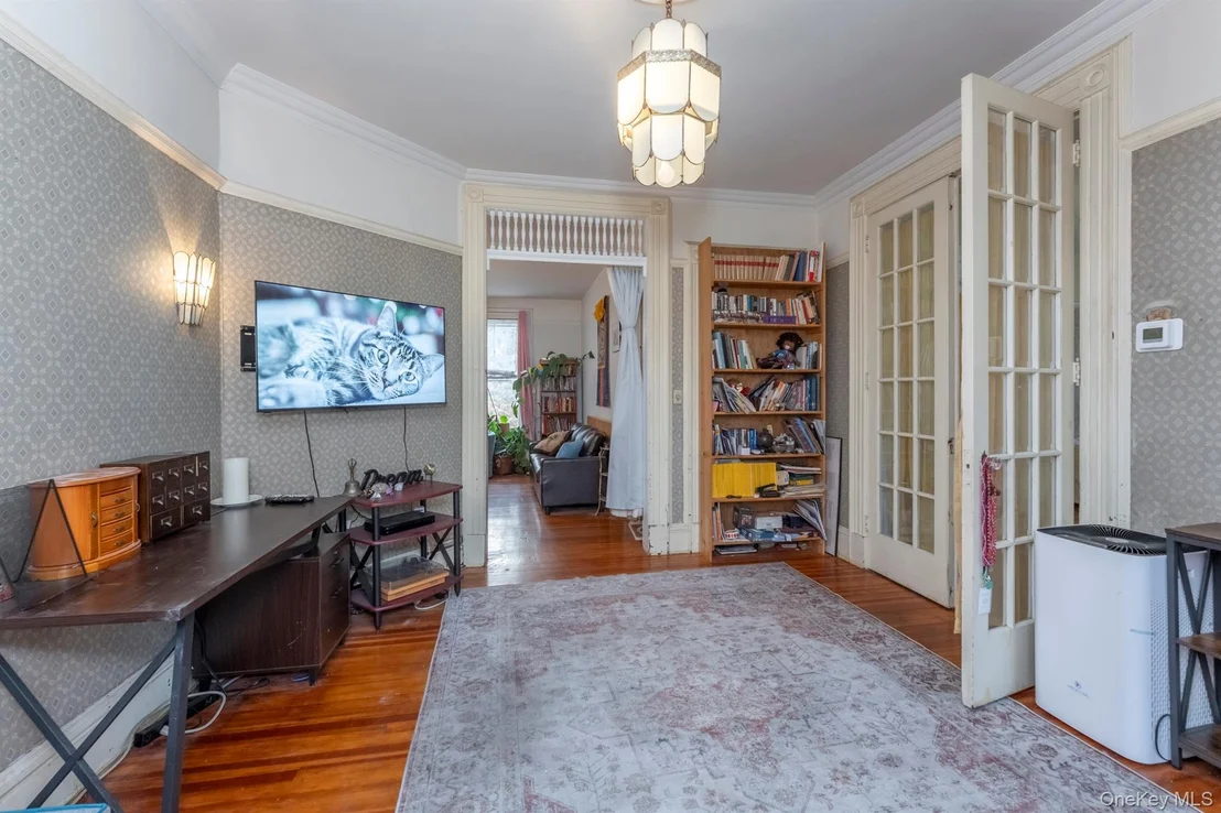 Photo of 156 Hunter Street