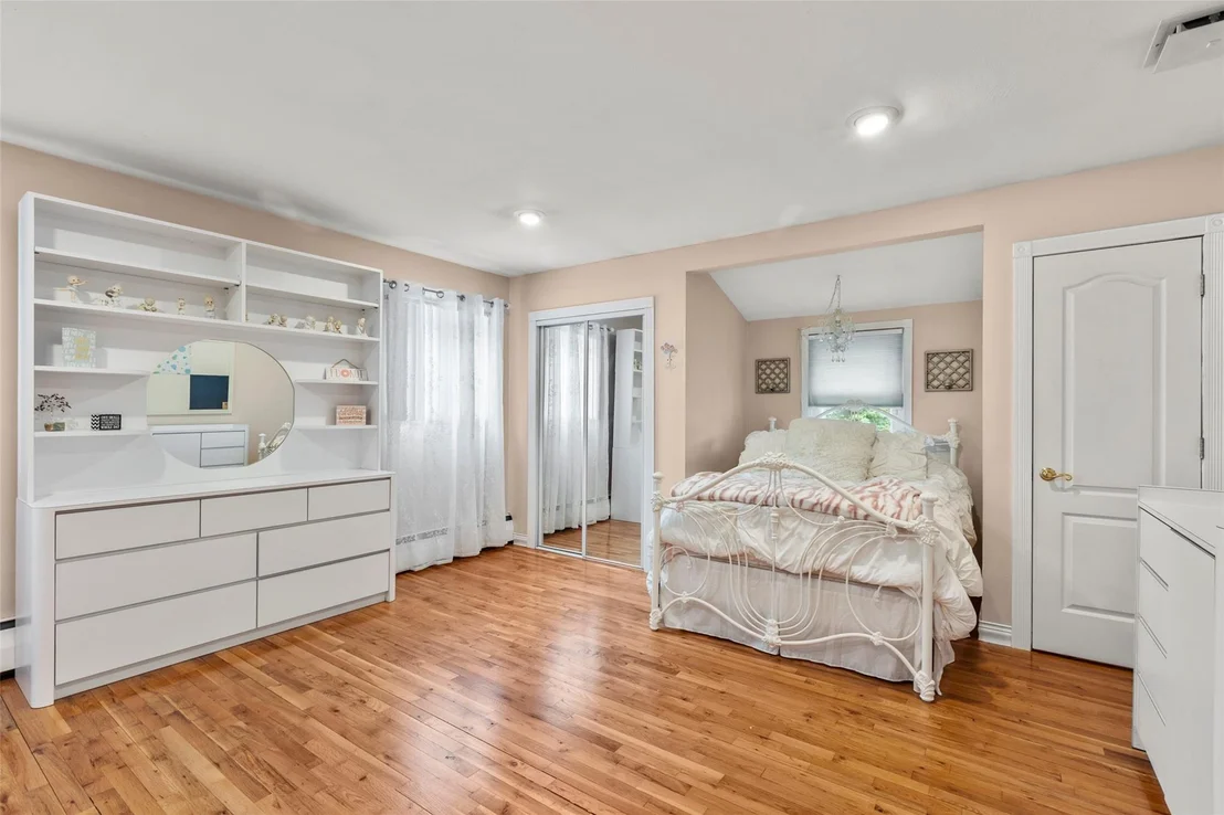 Photo of 8 Wichard Boulevard