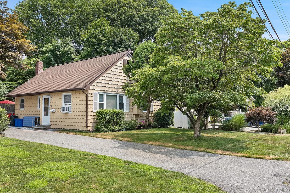 Photo of 23 Gates Avenue
