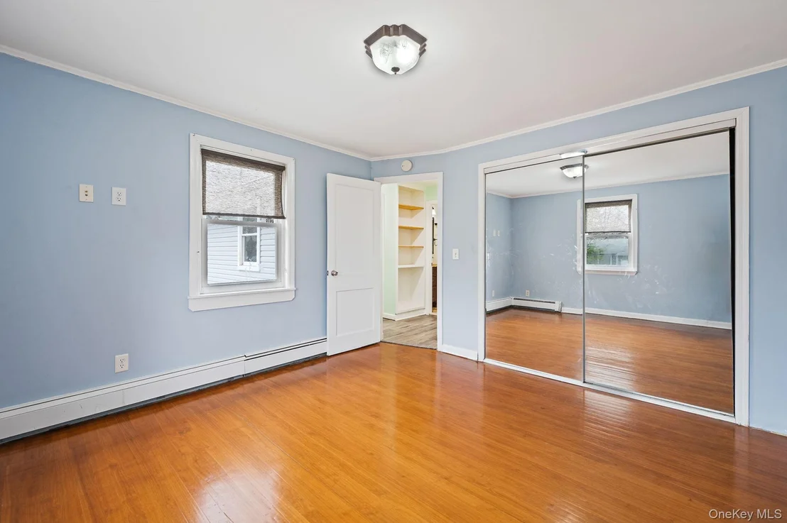 Photo of 317 Centre Avenue
