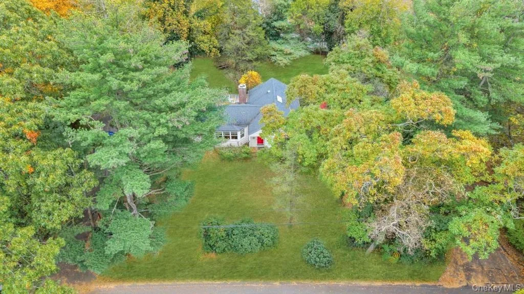 Photo of 89 Van Brunt Manor Road