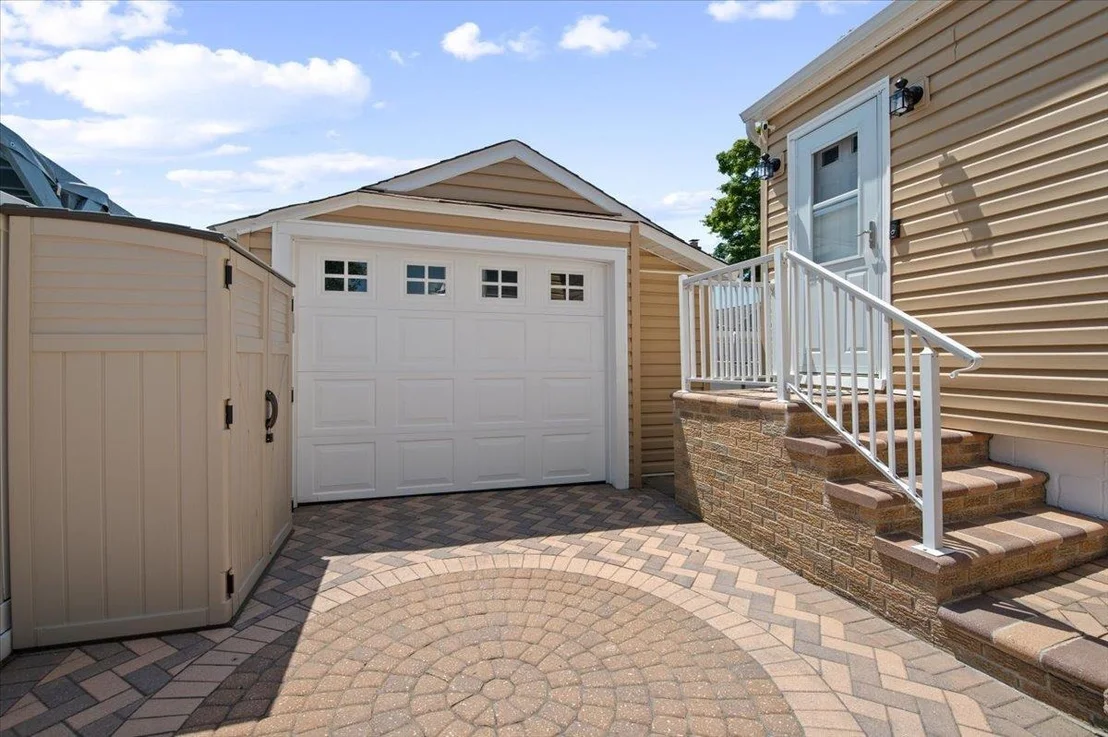 Photo of 918 Clay Street