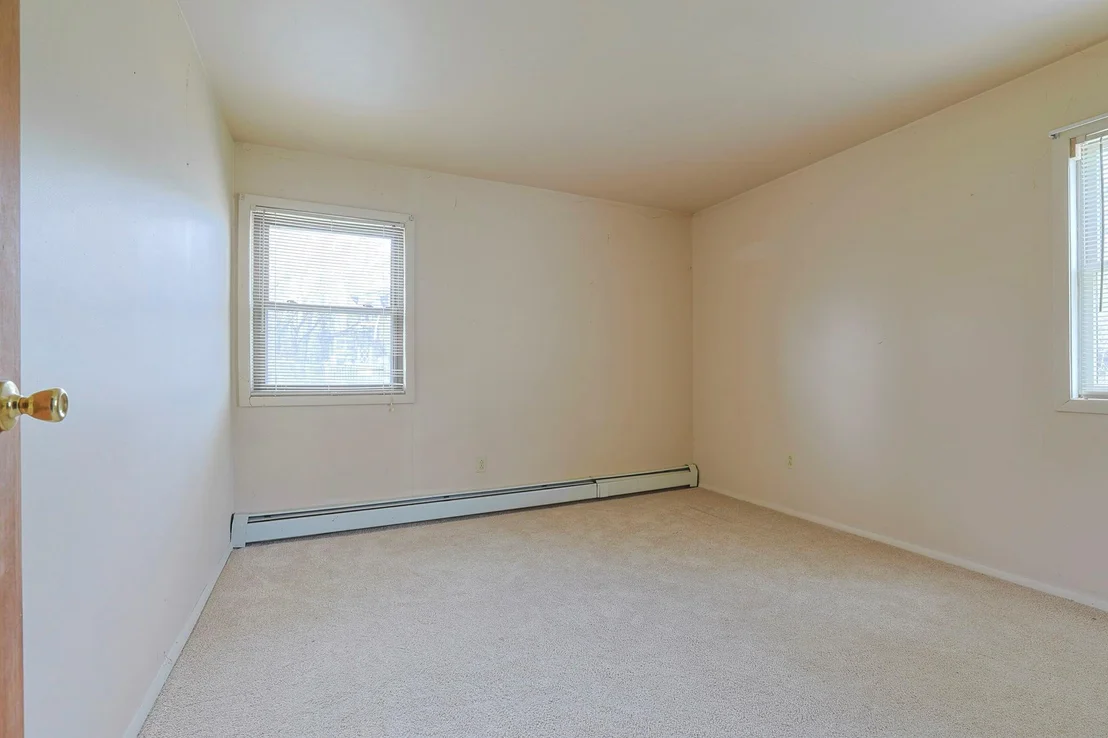 Photo of 73 Pine Avenue