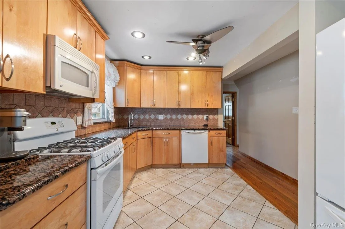 Photo of 186 11th Street