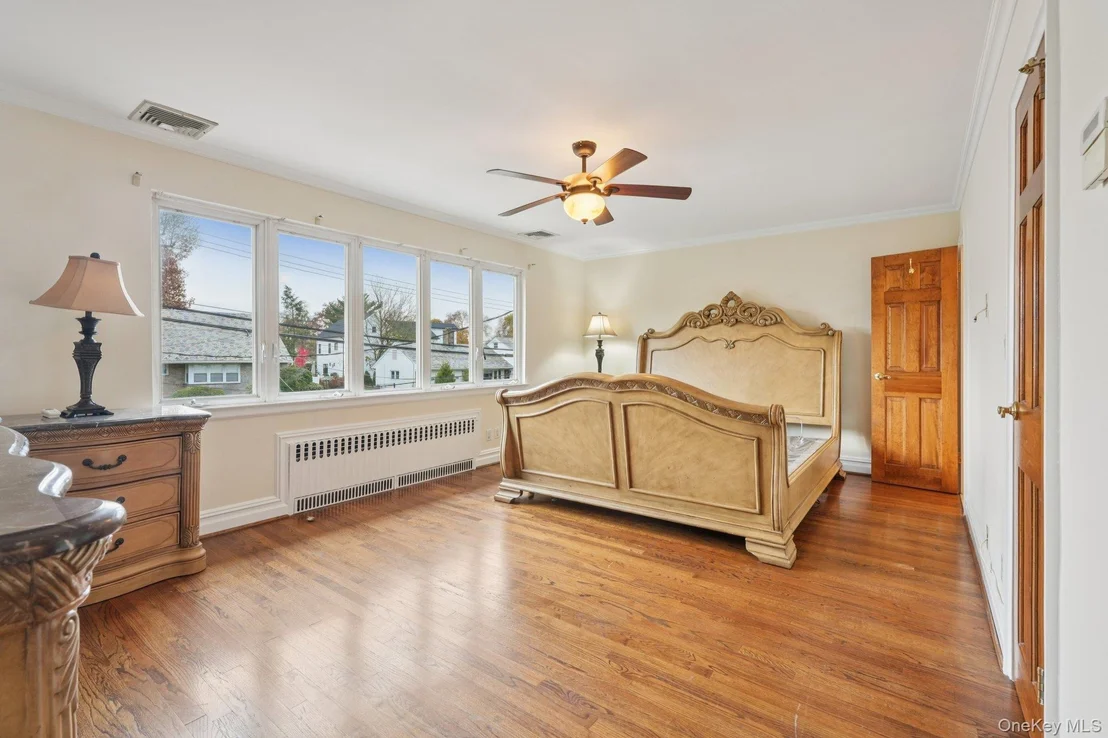 Photo of 808 Wolfs Lane