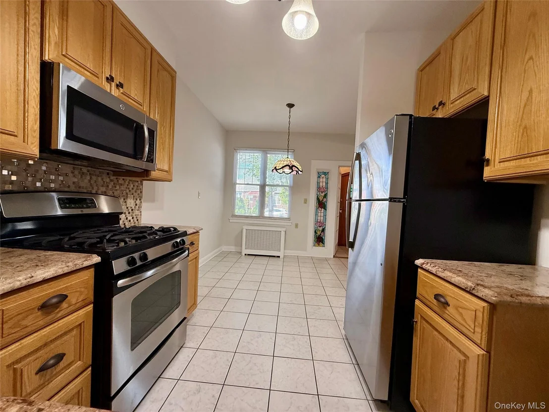 Photo of 5962 69th Lane