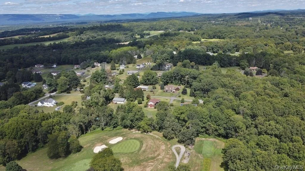 Photo of 138 Round Hill Road