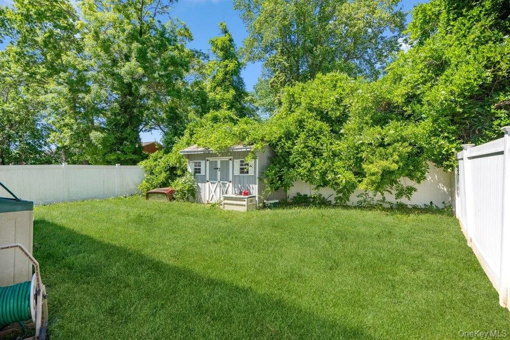 Photo of 16 Gores Drive