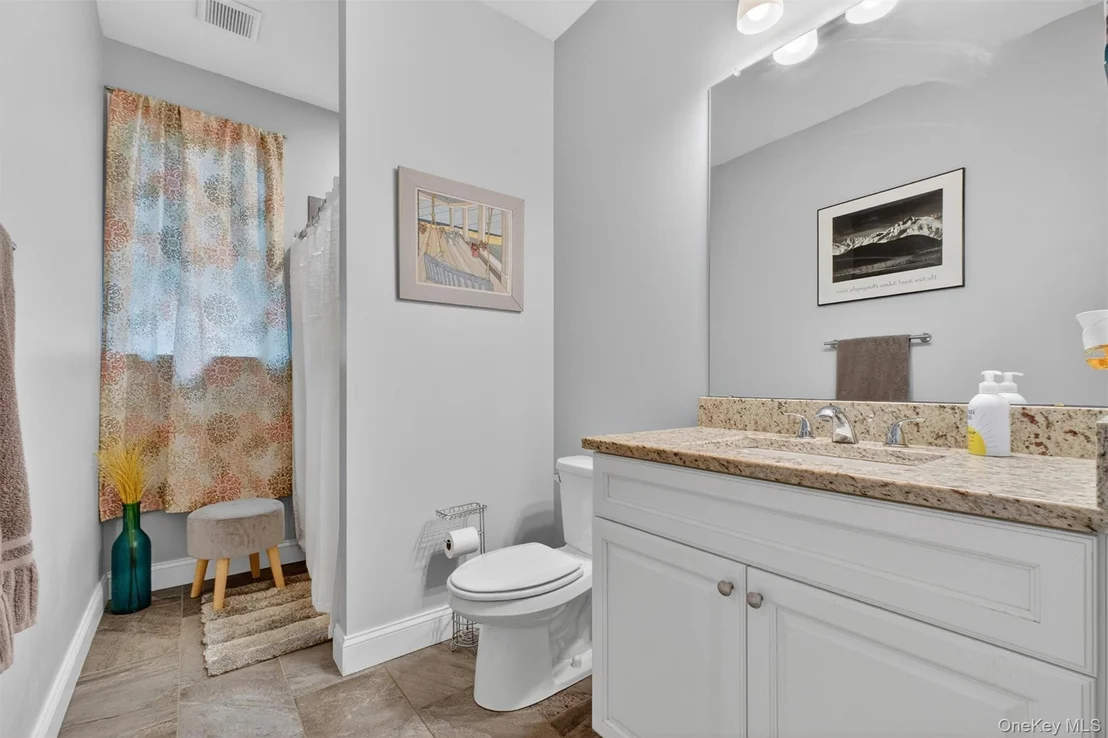 Photo of 153 Stratford Drive