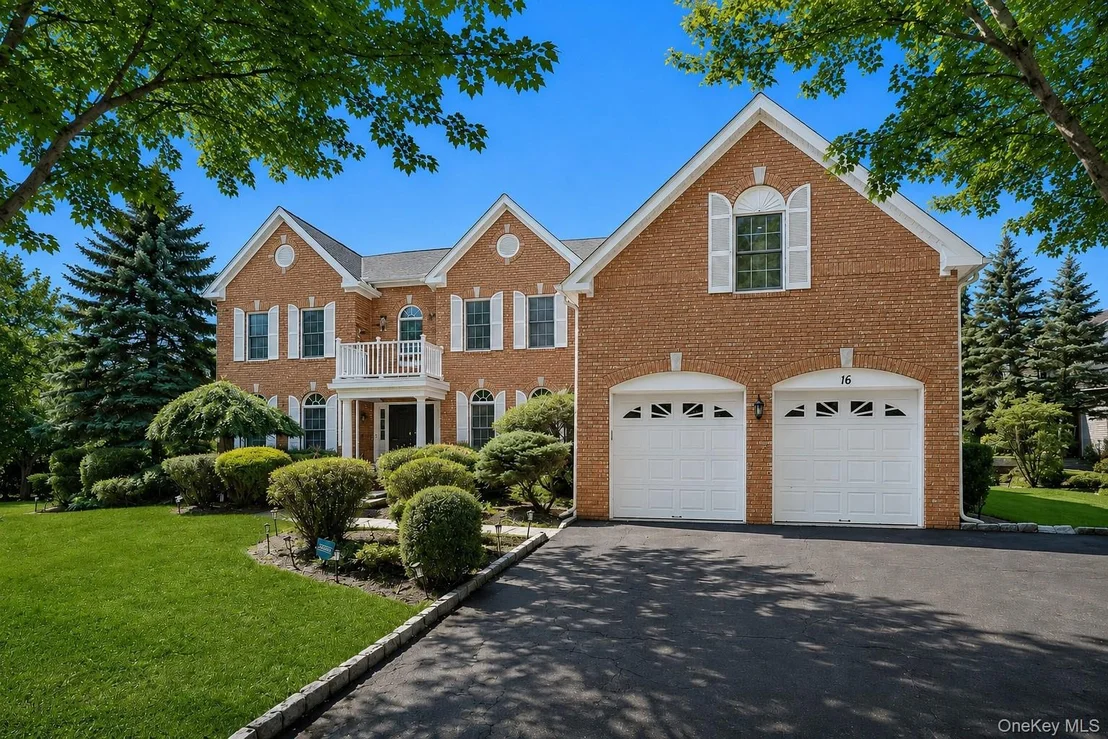 Photo of 16 Eagle Court