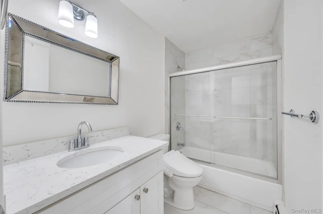 Photo of 10 Sutton Place
