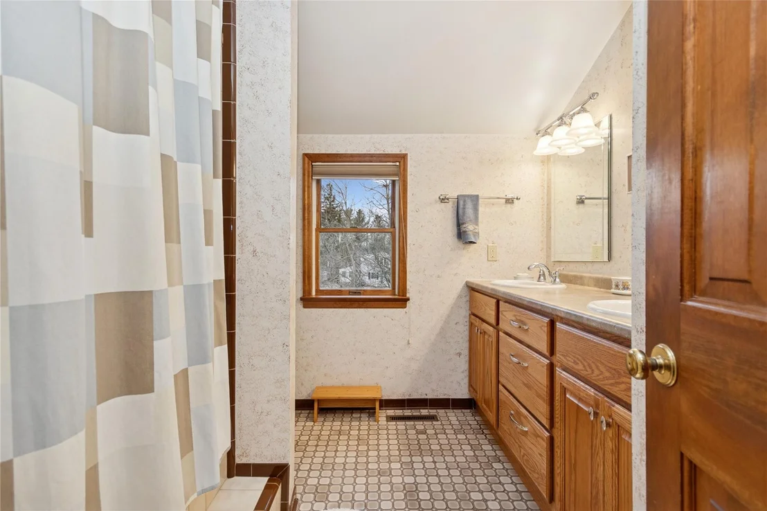 Photo of 1 Loren Drive
