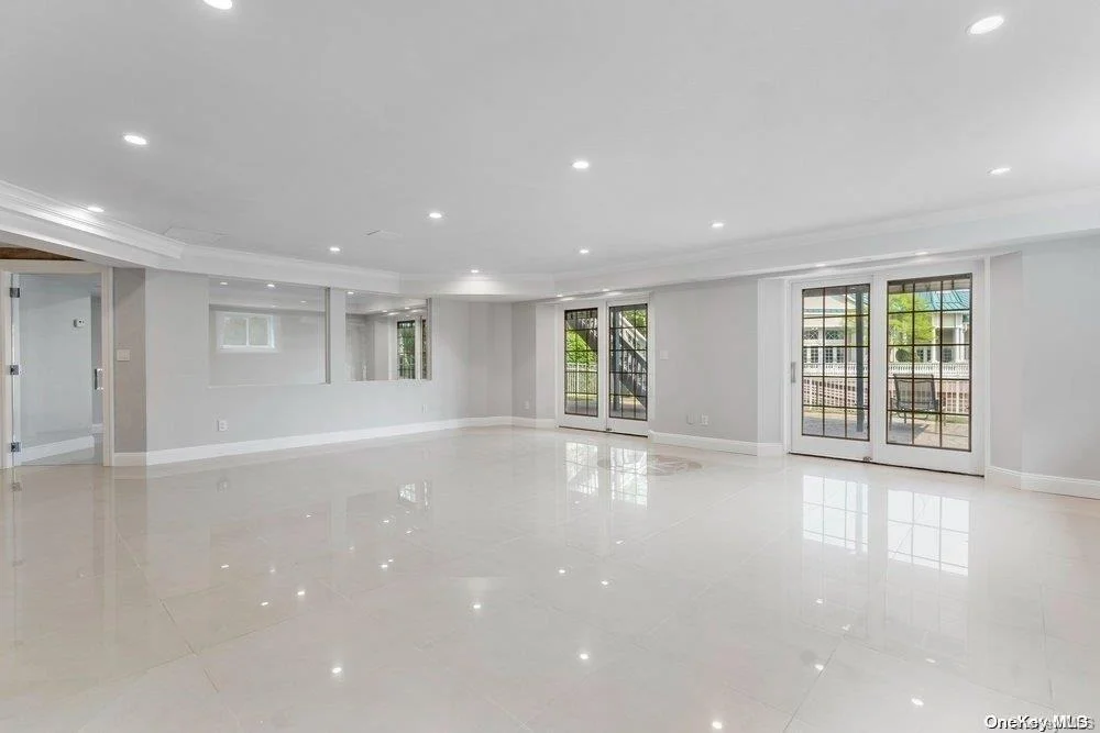 Photo of Unit 16 at 16 Bayview Drive