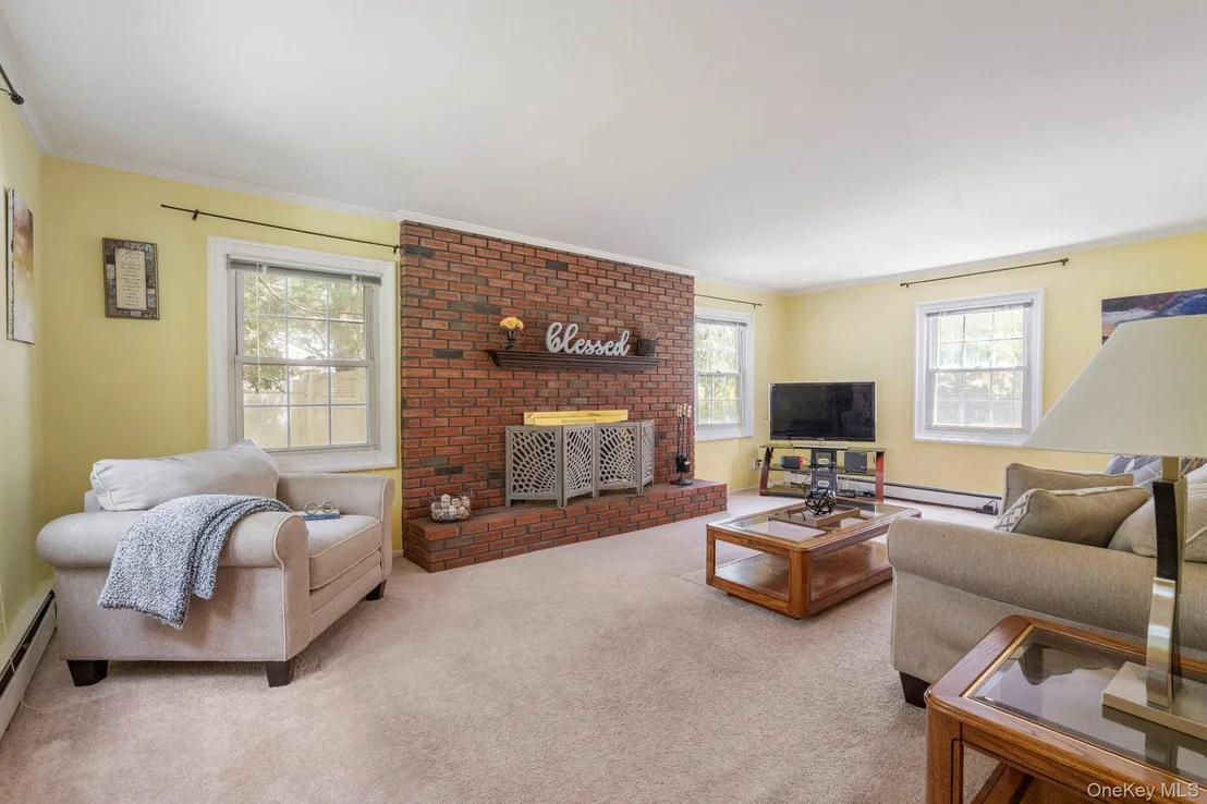 Photo of 20 Spaulding Lane