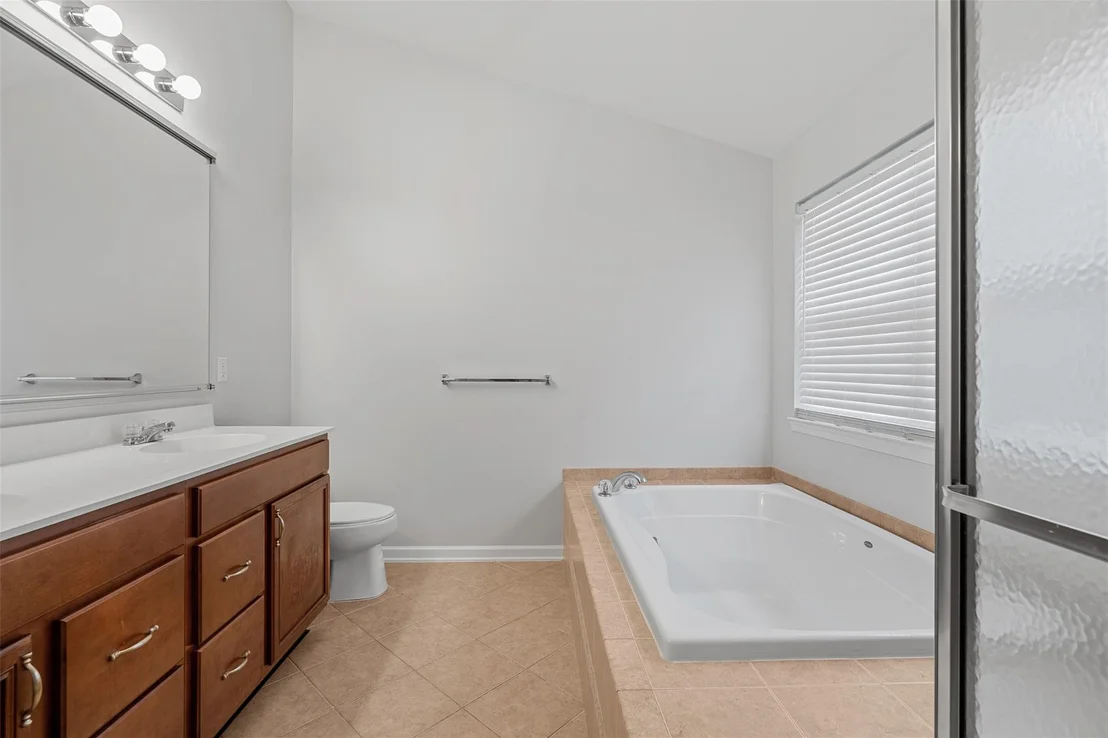 Photo of 640 Creekside Lane