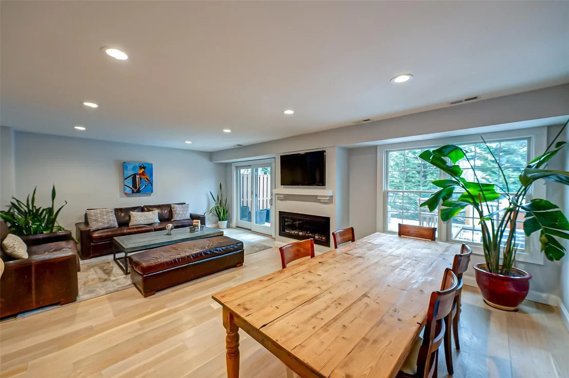 Photo of 12 Sutton Place