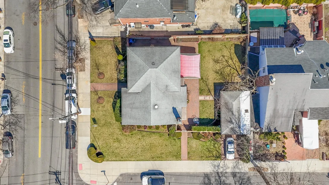 Photo of 7406 Avenue U