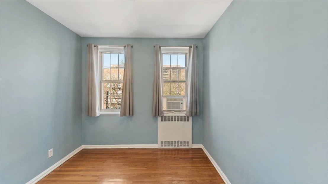 Photo of Unit B52 at 754 Bronx River Road