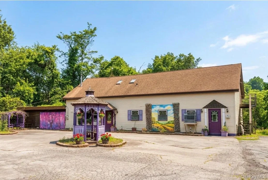 Photo of 48 Maple Avenue