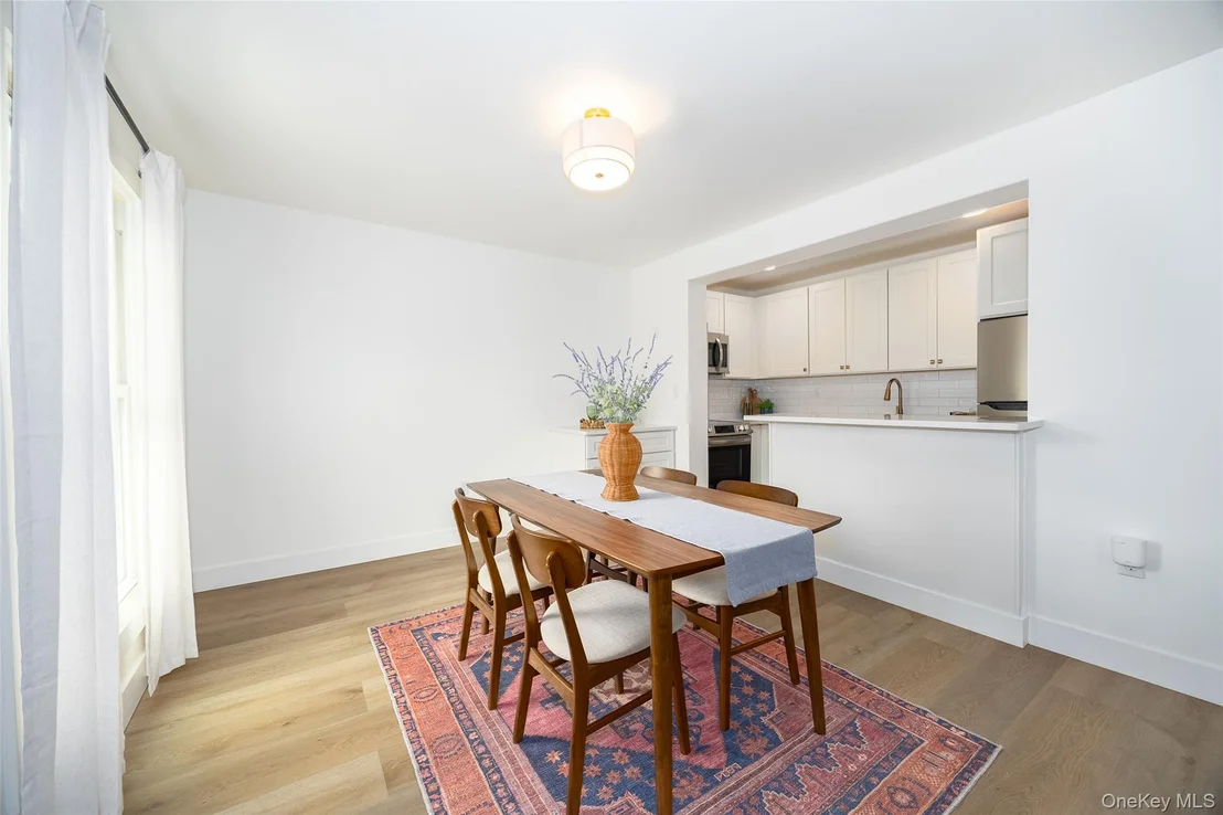 Photo of Unit C at 164 Rinaldi Boulevard