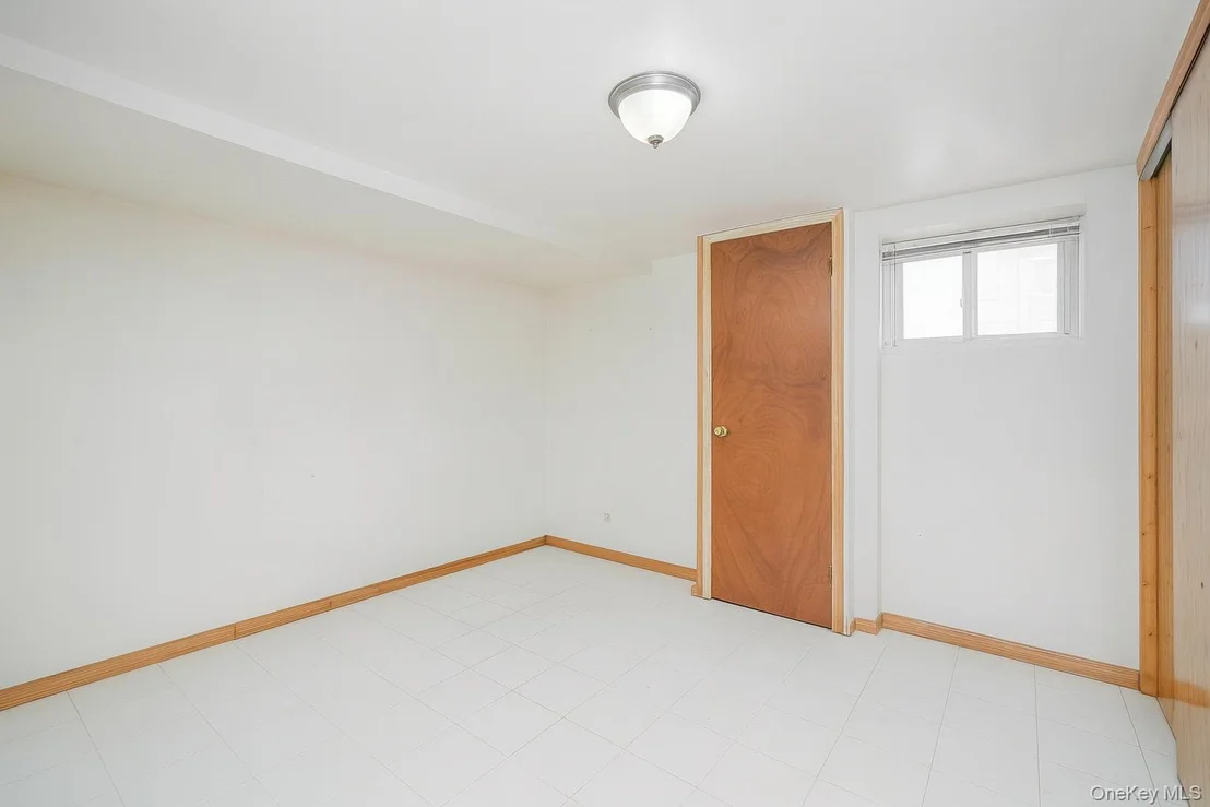 Photo of 1126 70th