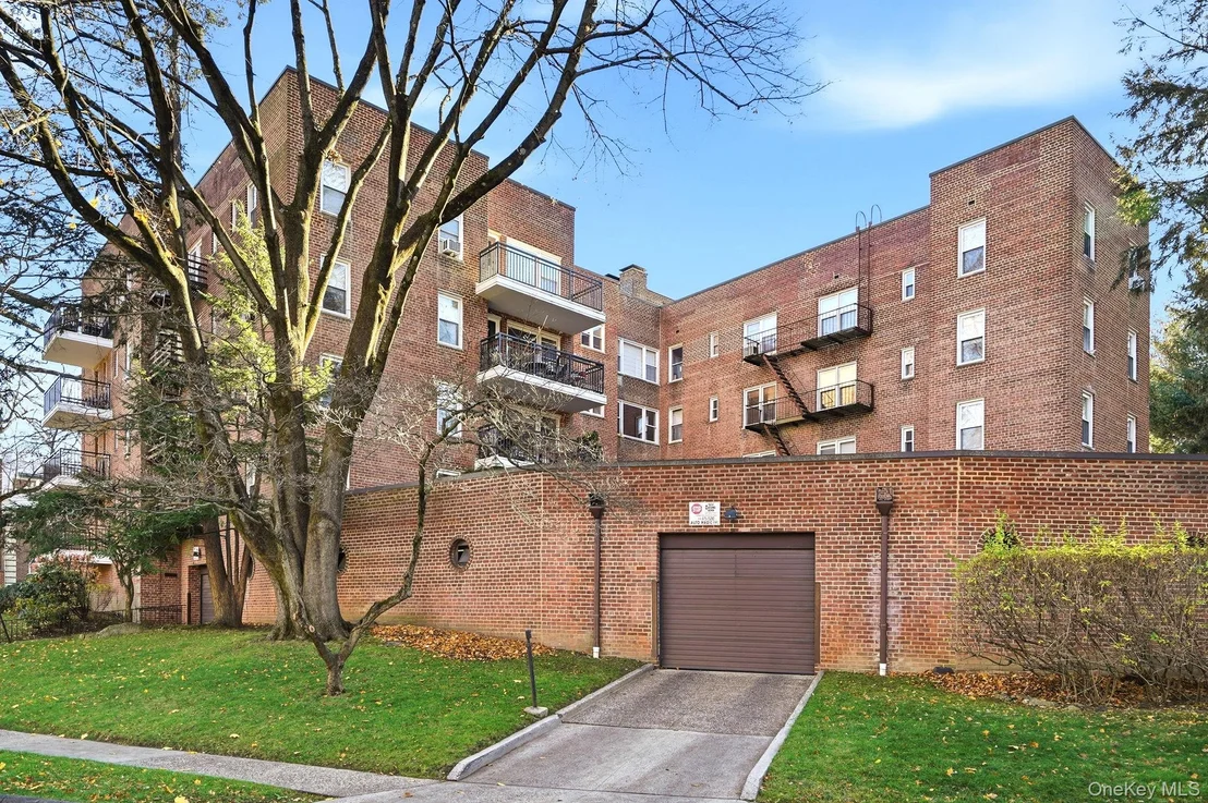 Photo of Unit 3F at 65 Durham Road