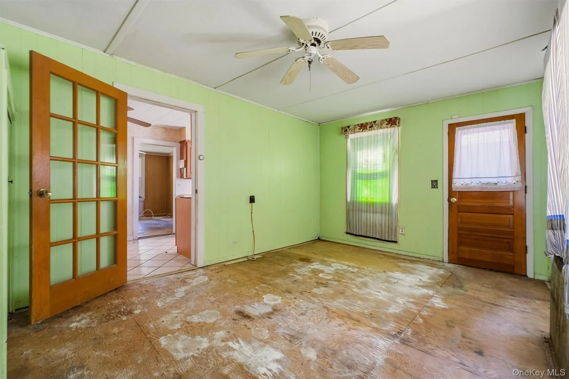 Photo of 102 Delafield Street