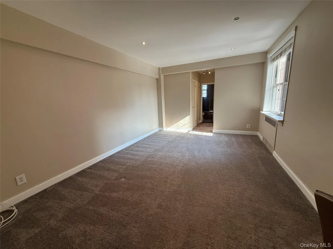 Photo of Unit B38 at 796 Bronx River Road