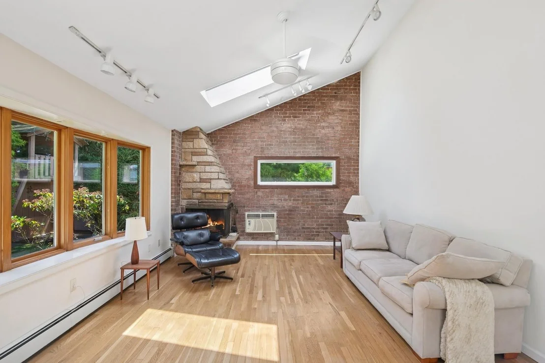 Photo of 19 Evelyn Road